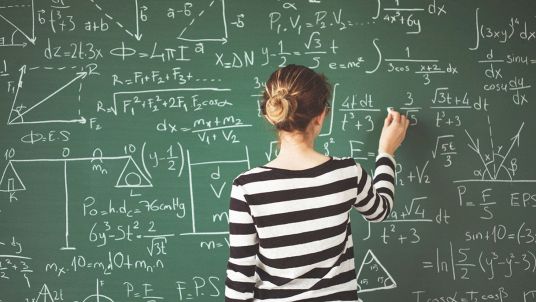 Studenti maschi migliori delle femmine in matematica e scienze: