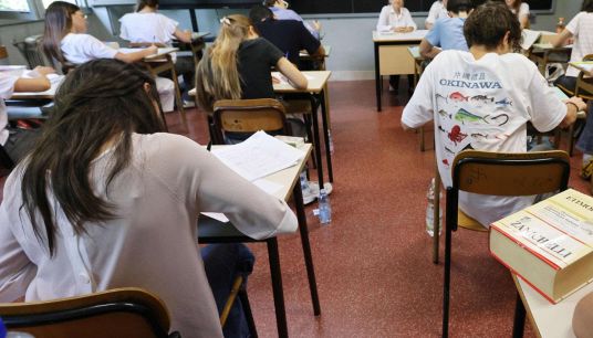 Maturità con 99/100, sfogo social: 12 a processo per diffamazione