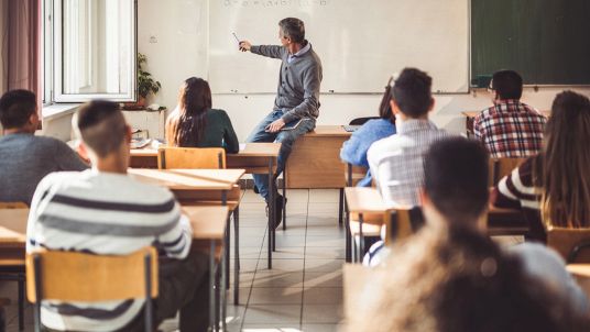 Il miglior indirizzo di scuola superiore da scegliere: il consiglio dell'IA