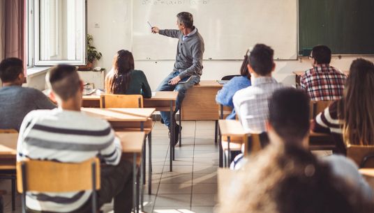 Il miglior indirizzo di scuola superiore da scegliere: il consiglio dell'IA