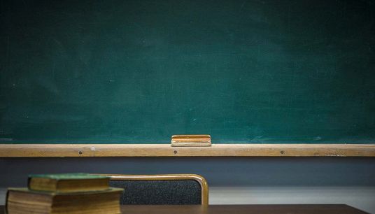 Aula vuota di una scuola