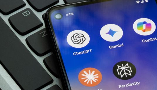 ChatGPT scrive peggio degli studenti: come riconoscere i testi