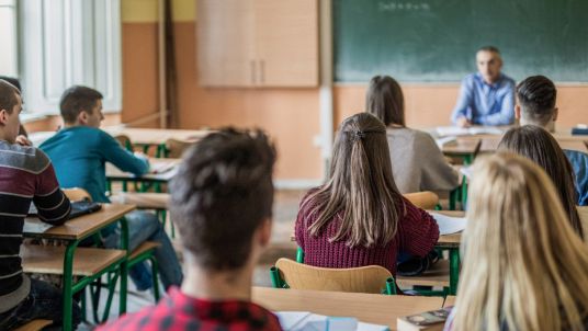 Addio temi e verifiche a scuola, i metodi alternativi dei prof