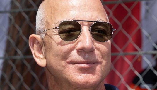 Il miliardario Jeff Bezos