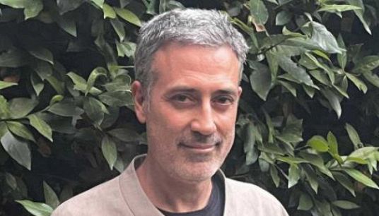 Scrittore italiano Andrea Bajani