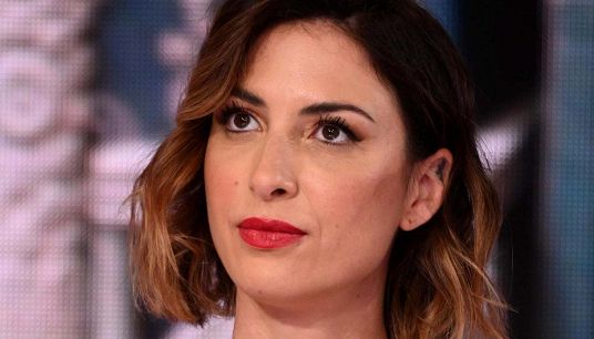 La conduttrice Ema Stokholma