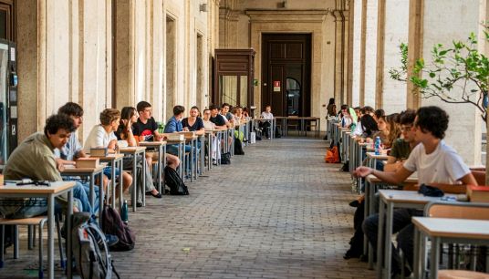 Voti Maturità 2025 a Milano: i licei con 100 e lode