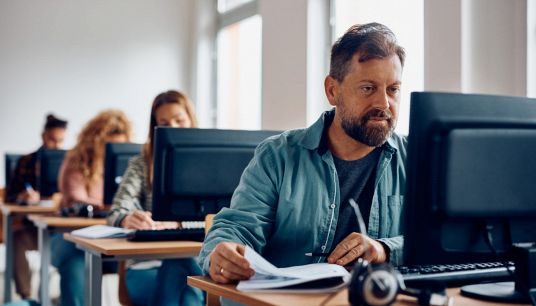 Reskilling, entro 5 anni il 59% dei lavoratori dovrà tornare a "studiare"