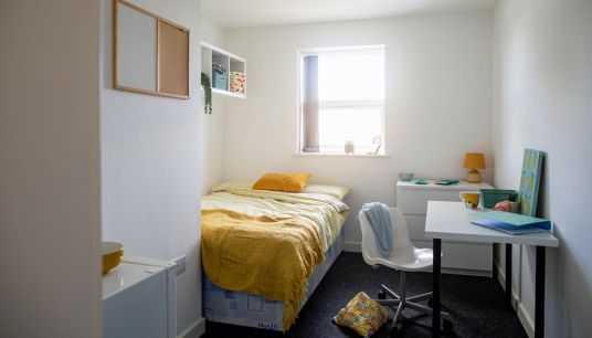 Stanze per studenti, prezzi in aumento: le città più e meno care