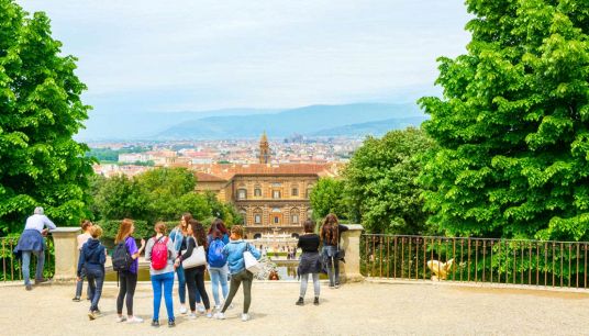 Stop alle gite a Bolzano, la protesta dei docenti