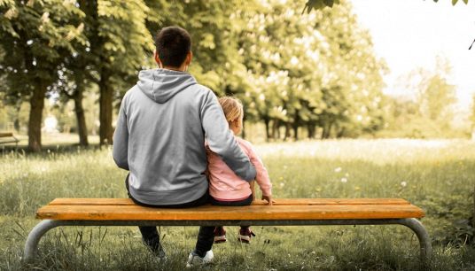 Novara parla di "papà peluche": chi sono