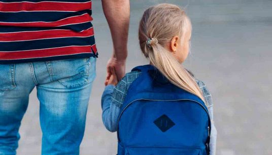 Genitori e figli a scuola