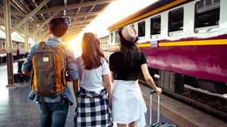 Fuga di giovani, l’Italia ha perso 5 milioni di ragazzi