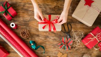 Lavoro dopo scuola, le professioni più cercate per Natale 2025