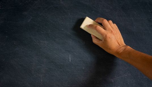 Prof di ruolo a soli 19 anni: la storia di Domenico Merlino