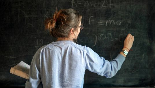 Quanto guadagna un insegnante in Italia: "Aumenti in arrivo”