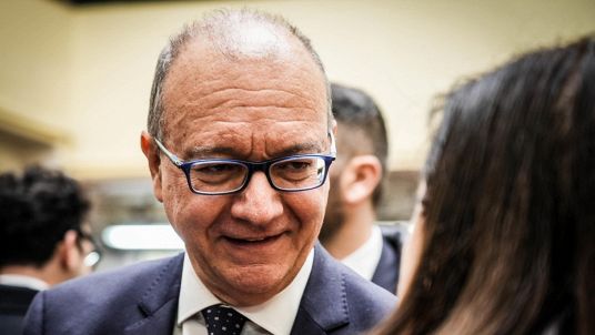 Il messaggio di Natale di Valditara: "Rivoluzioniamo la scuola”