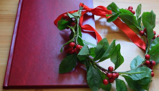 La storia di Andrea che parla solo con gli occhi e si è laureato