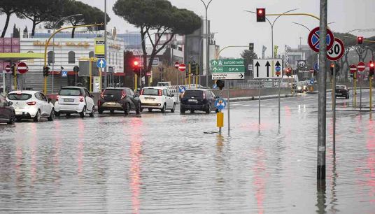 Scuole chiuse a Roma per maltempo