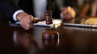 Scuola messa all’asta, il caso a Frosinone