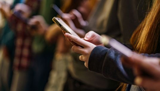 Social vietati agli under 16, Regno Unito verso la svolta