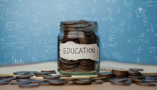 Spese scolastiche delle famiglie italiane