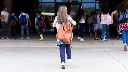 Scuole aperte anche a luglio: il progetto in Italia