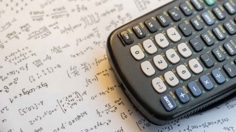 Prova di matematica Maturità 2026, calcolatrici