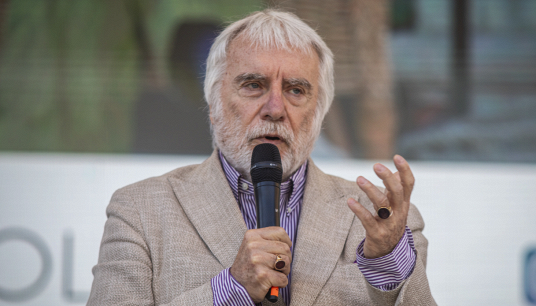 Lo psichiatra Paolo Crepet