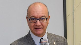 Prof accoltellata e violenza giovanile: appello di Valditara