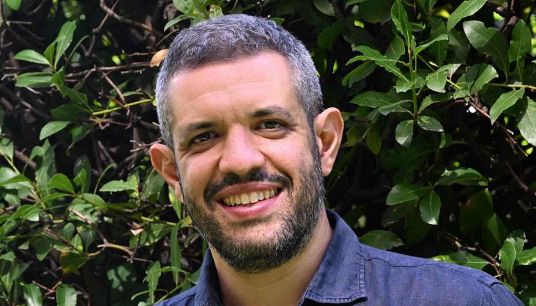 Il comico Francesco De Carlo