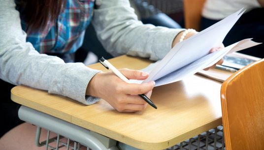 Un alunno bocciato può vedere i compiti degli altri? La sentenza