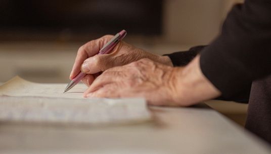 Studenti saltano la verifica, la prof gli mette 3: sanzionata