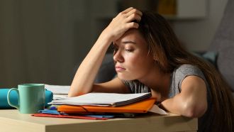 I giovani di oggi invecchiano più in fretta: lo studio