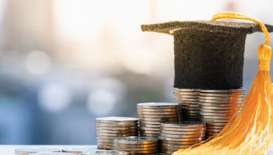 Laureati italiani all'estero: gli stipendi sono molto più alti