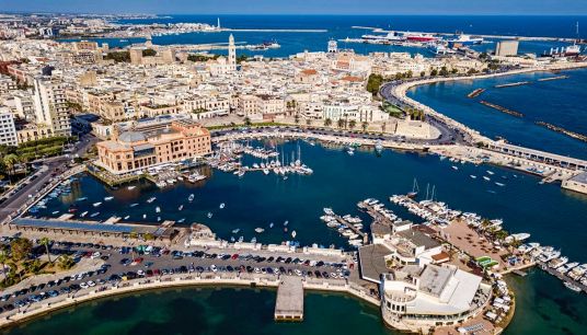 Dopo la scuola: le 10 città italiane dove il lavoro cresce di più
