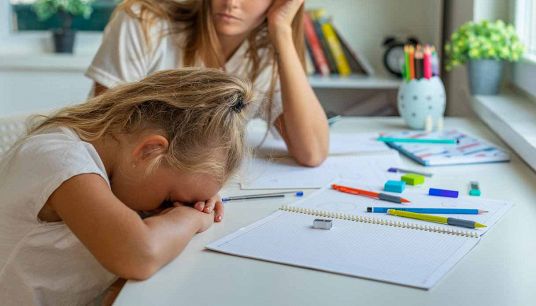 Liti per i compiti delle vacanze estive