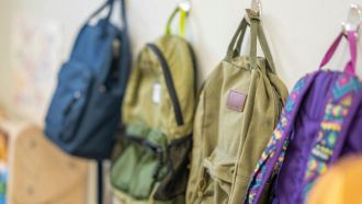 Ora è consentito controllare gli zaini a scuola: novità in Cile