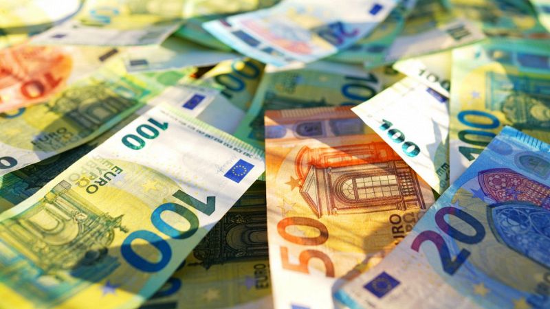 Vincono 50 milioni alla lotteria e finanziano la vecchia scuola