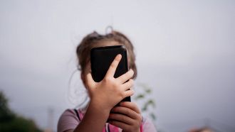 Abusi online sui minori: l'allarme dell'Unicef