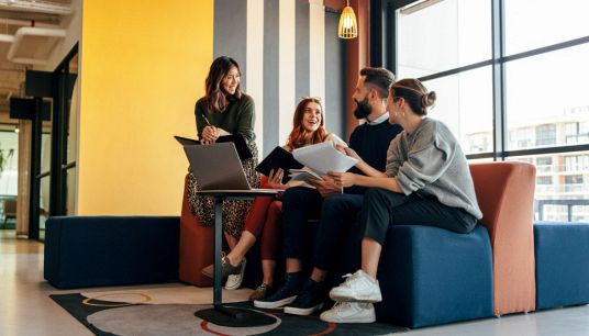 Dopo la scuola, le priorità della Gen Z nella ricerca del lavoro