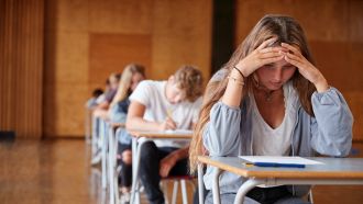 Studenti bocciano la scuola: fonte di ansia e stress per il 71%