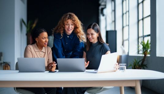 Classifica migliori aziende d’Europa per donne: 14 sono italiane