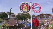 Kompany "debutta" all'Oktoberfest: birra coi giocatori