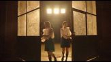 "Santa", la danza che unisce le arti (e l'ombra di Cattelan)