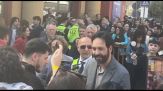 A Roma fan impazziti per il ritorno dei Cesaroni alla Garbatella