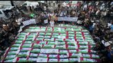 Gaza, 100 bare per i funerali dei corpi ritrovati sotto le macerie