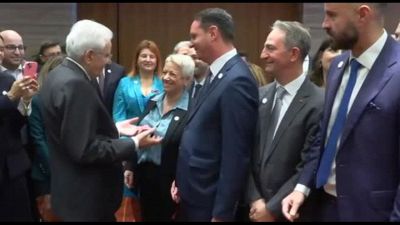 Mattarella agli imprenditori italiani in Cina: Grazie per quanto fate