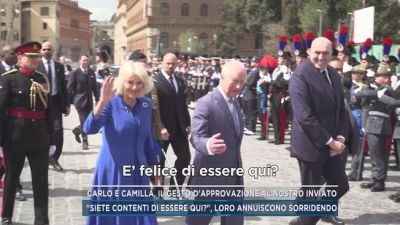 Carlo e Camilla, il gesto di approvazione al nostro inviato