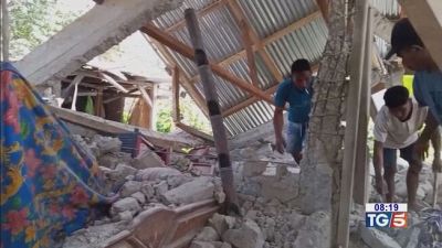 Terremoto Indonesia, si contano vittime